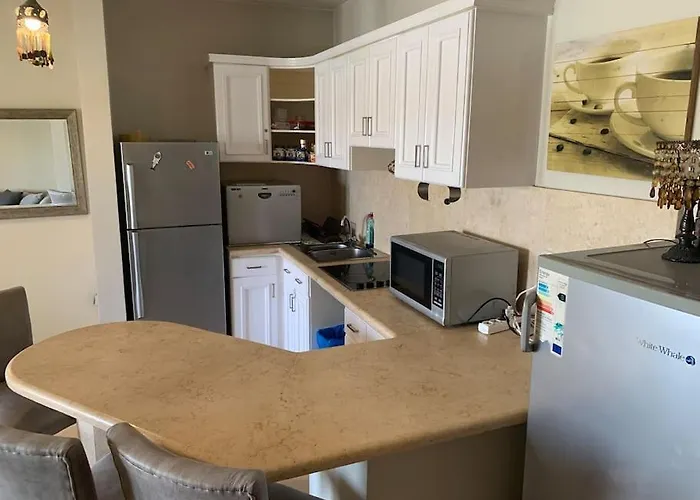 Sabina - A Luxurious Fully Furnished Ground Floor 2bd In El Gouna-red Sea