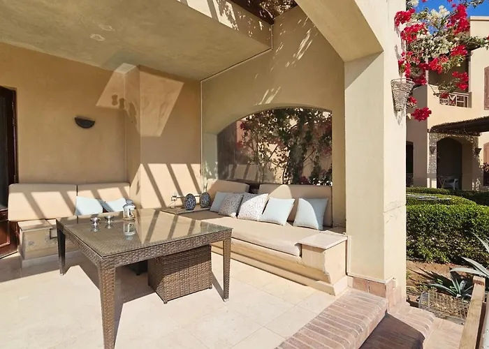 Sabina - A Luxurious Fully Furnished Ground Floor 2bd In El Gouna-red Sea * Hurghada